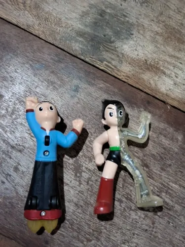 Boneco figura colecionável do Astro Boy lançada pelo McDonald's