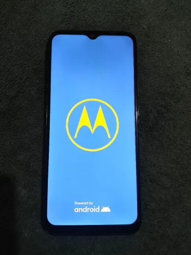 Celular Motorola XT-2073
