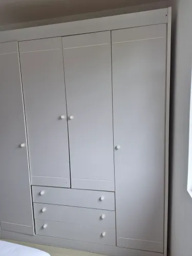 Guarda roupa infantil 