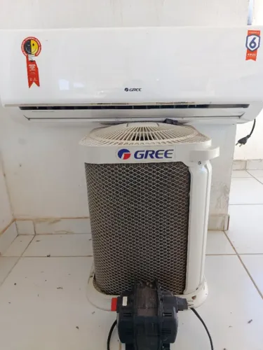 Vende-se Ar condicionado Green, 12 mil BTUs , acompanha um transformador