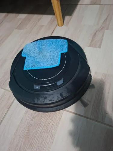 Robo aspirador w90
