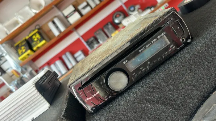 Radio Pioneer