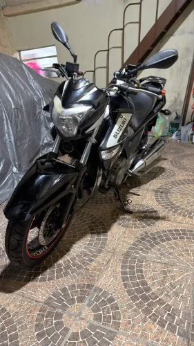 Vendo Suzuki inazuma, recém revisada