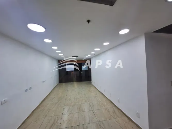 POSICIONE SEU NEGÓCIO EM UM PONTO ESTRATÉGICO NO CORAÇÃO DA CIDADE: ESTE IMÓVEL COMERCIAL 