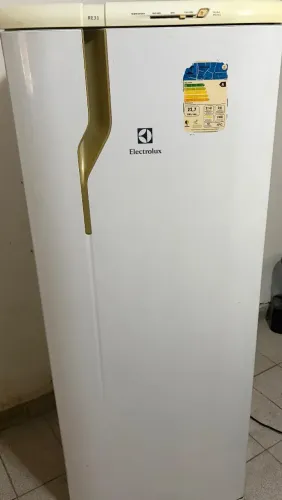 Geladeira Electrolux RE31 Pouco Uso