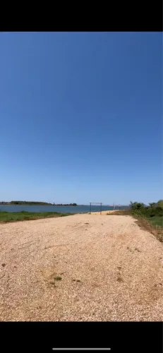 Chácara com acesso ao lago