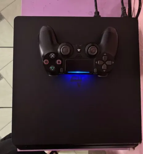 PlayStation 04 slim 1Tb