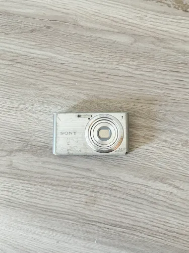 Câmera cybershort sony