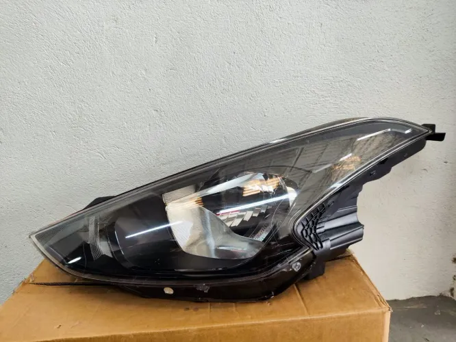 Farol Hyundai HB20 bagre máscara negra, lado esquerdo 2020/2022, sem LED 