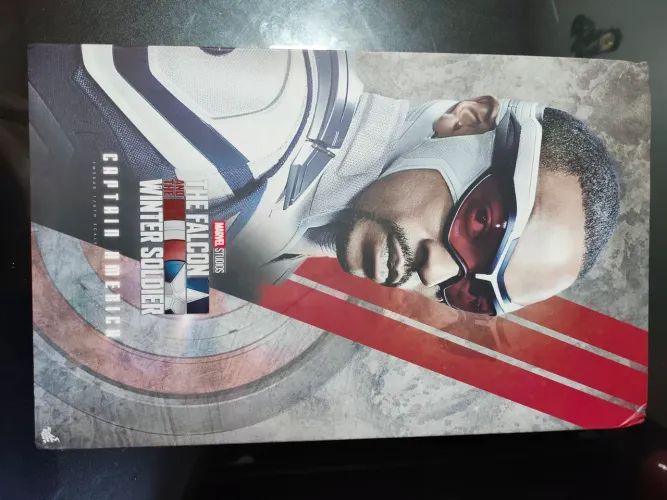 Hot toys capitão América The Falcon and The Winter Soldier captain América vingadores 