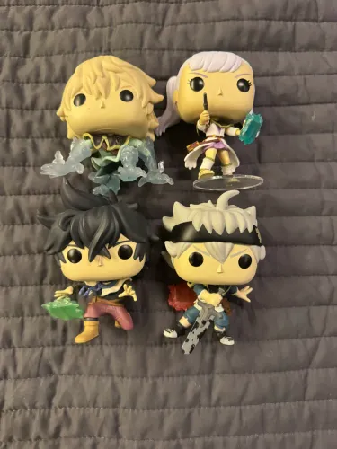 Funko pop black clover-novos!