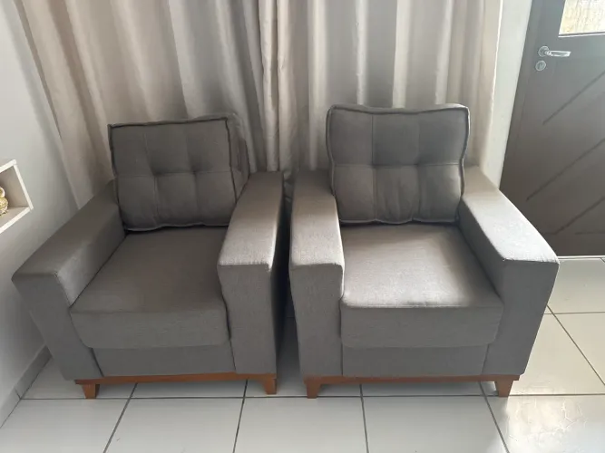 1 Sofá 3 lugares e 2 poltronas 