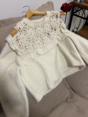 Cropped pelinho off white Farm G