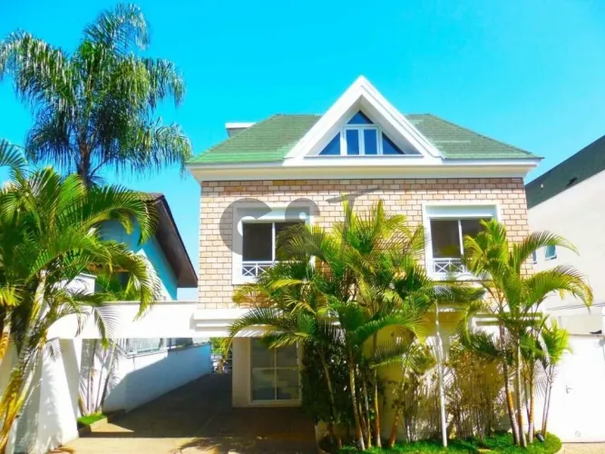 Casa de Condomínio - 4 Dormitórios (2 Suítes) à Venda no Jardim Petrópolis - São Paulo/SP.