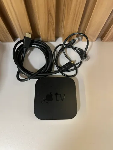 Apple TV A1469 (3ª Geração) + cabo HDMI e cabo de rede