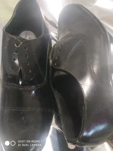 Sapato em couro n. 39