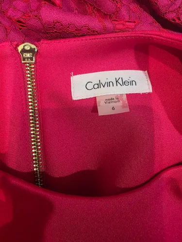 Vestido Calvin Klein 