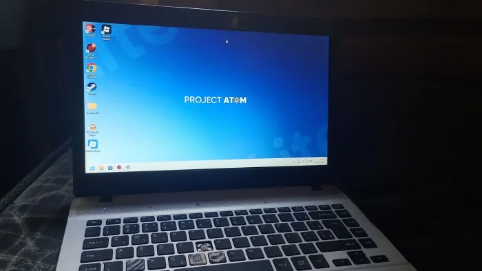 Vende-se um notebook
