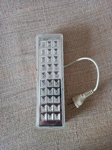 Luminária de emergência LLUM-lote com 24un.