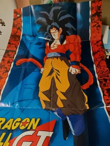 Pôster Goku SSJ 4 Muito Antigo em Mau estado