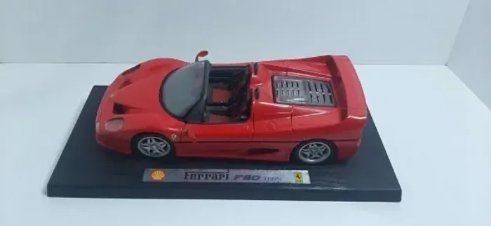 Miniatura Ferrari F50 Conversível Maisto 1/18 (restauro)