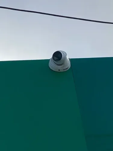 cerca elétrica , cameras , motor pra portão, interfone , aspiral ,