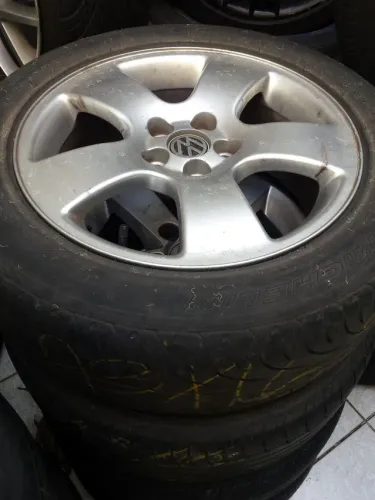 Roda aro 16 Audi A3 Turbo 180 CV prata com Pneus 205 55 16 usados jogo 5x100