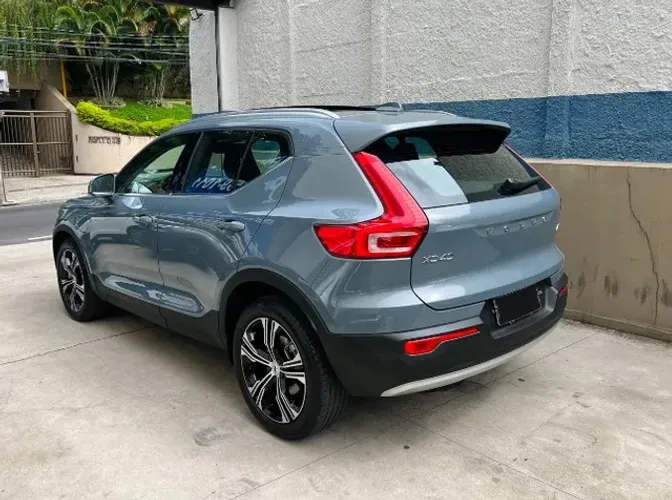 Volvo Xc40 1.5 t5 2022 Retrovisor Capo Lanterna Farol Parachoque Airbag Porta Sucata
