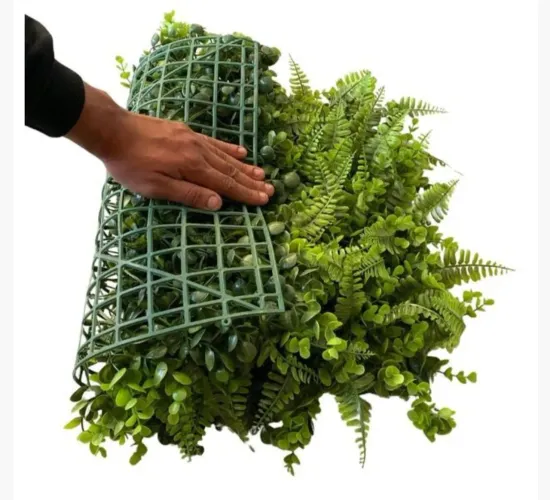 Jardim Vertical - placas com folhagens artificias