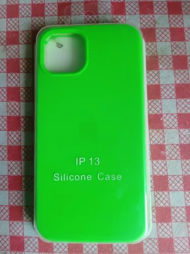 Capinha Silicone Verde para iPhone 13