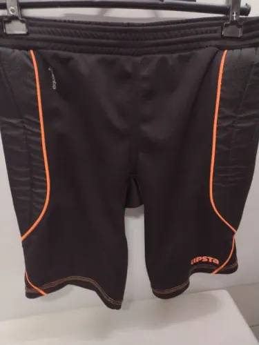 Short Goleiro Kipsta Decathlon 14 anos...serve P também...em ótimo estado