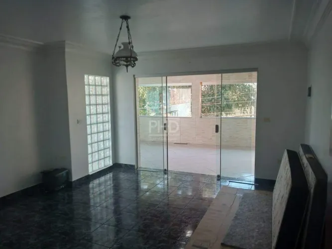 Casa residencial à venda na Vila Luzita, Santo André 2 quartos (1 suíte), 4 vagas, 314 m²