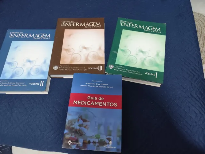 Livro acadêmico de enfermagem módulo 1,2,3+ guia de medicamentos.