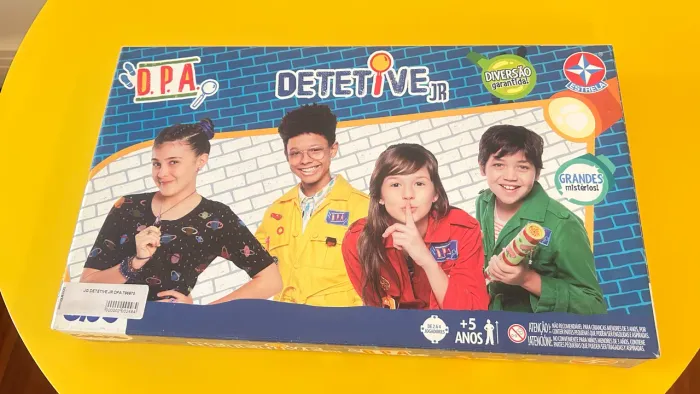 Jogo D.P.A. Detetive Jr. Estrela - Desvende Mistérios! (+5 Anos)