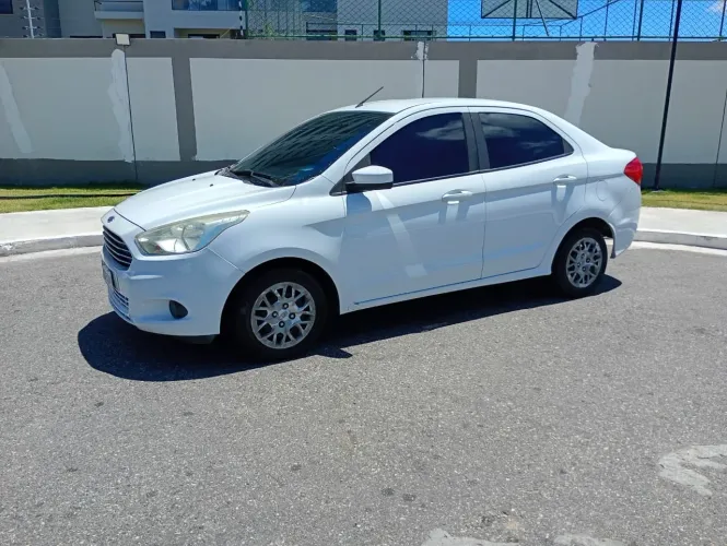 Ford KA+ Sedan 1.5 16V Flex 4P 2015