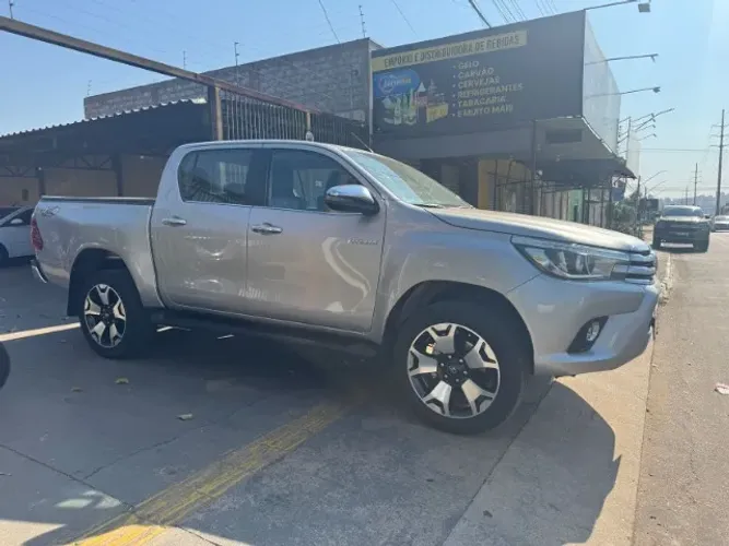 Toyota Hilux CD SRX 4X4 2.8 TDI 16V Diesel Aut. 2018