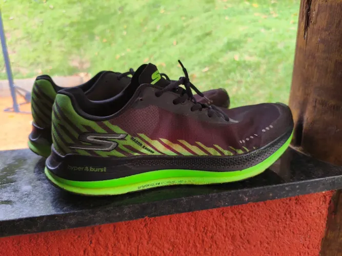 Tênis Skechers Performance 41