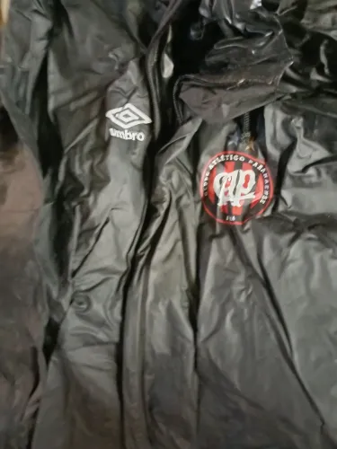 Capa de chuva athletico paranaense