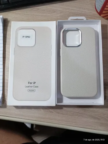 Capa Couro p/ iPhone 13 Pro MagSafe