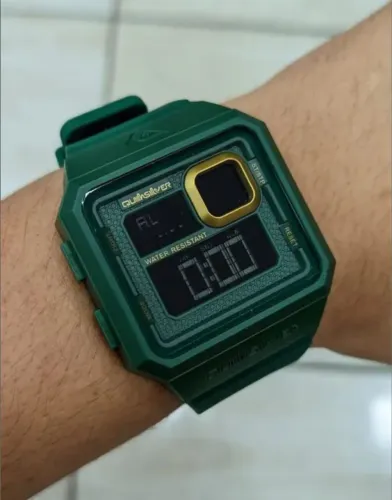 Relógio Digital Quiksilver Verde - Aprova D'água 