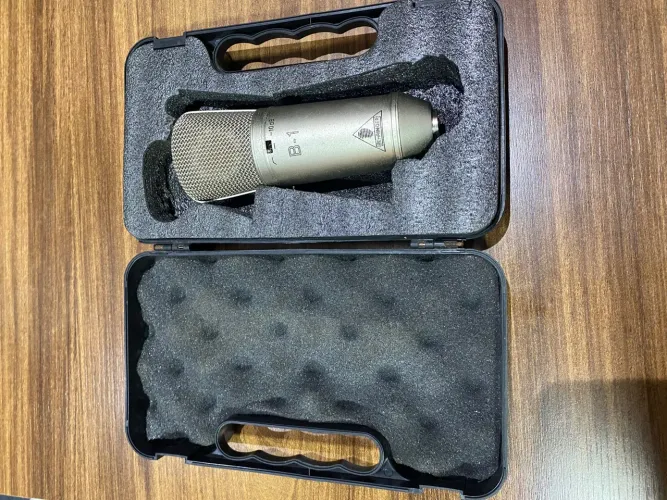 Microfone Condensador Behringer B1