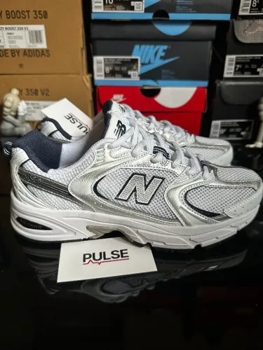 New Balance 530 White Indigo - tamanho 38BR, original (909)