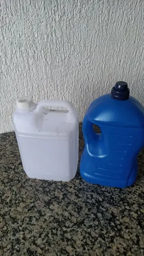 Galões ou bombonas plasticas 