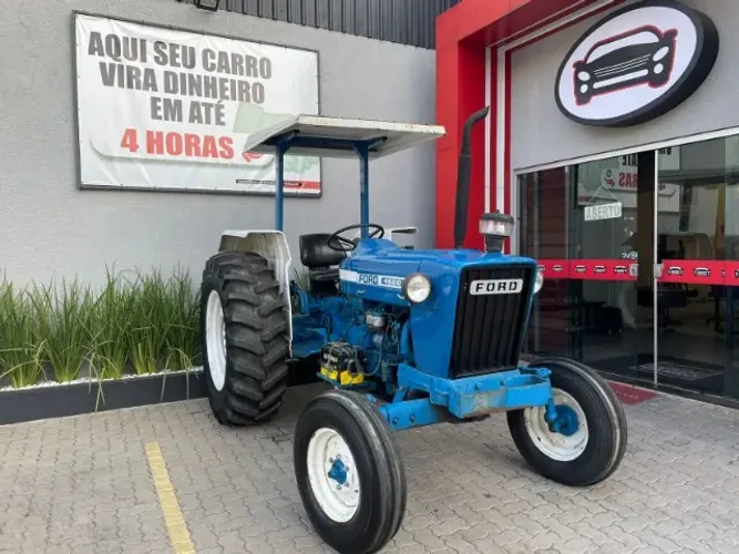 Trator Ford 4600 1982