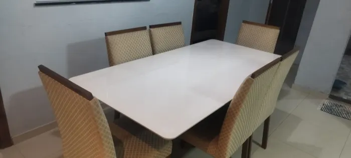 Mesa 6 cadeiras 