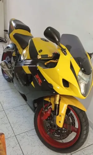 Vendo Suzuki Sred 1000cc tudo ok.