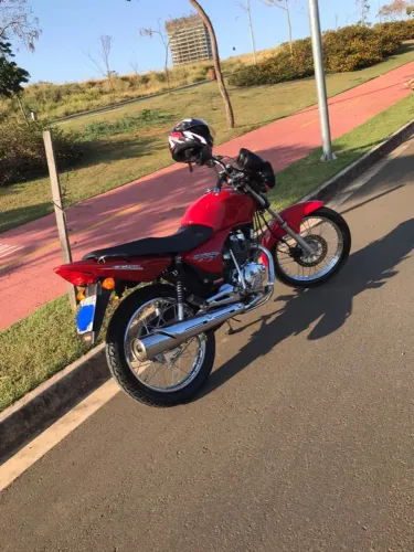 Titan 150 - 2006 KS toda cromada ? 