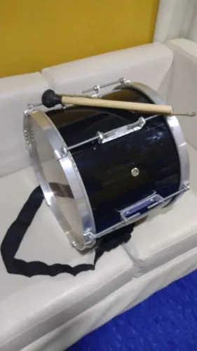 ZABUMBA TAMANHO PEQUENO ( TEMOS INFATIL TAMBEM ). ACOMPANHA ALÇAS BAQUETA E BACALHAU 