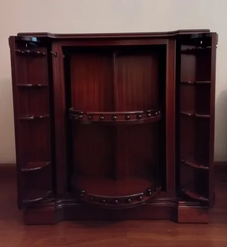 Bar Português Giratório - Modelo Único