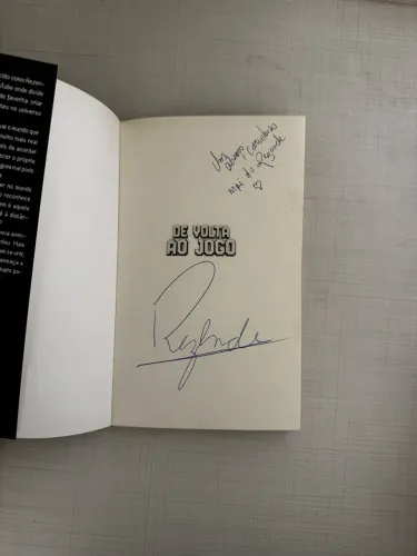 Livro assinado rezende